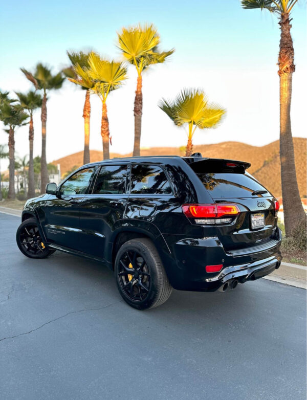 2018 Jeep Grand Cherokee Trackhawk - Image 9