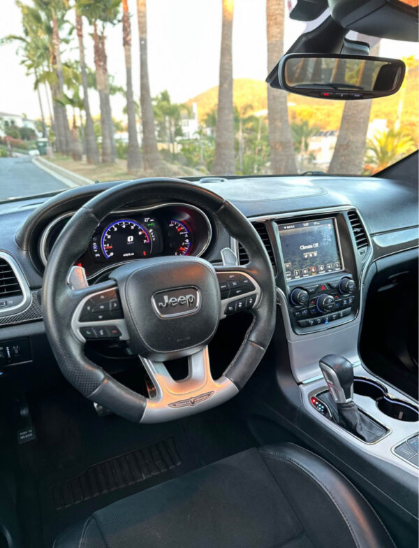 2018 Jeep Grand Cherokee Trackhawk - Image 14