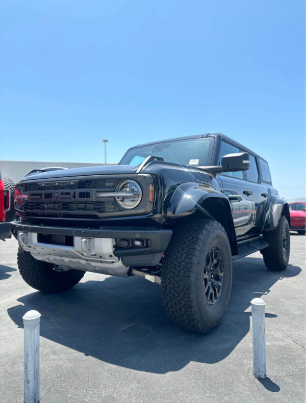 2024 Ford Bronco Raptor - Image 2