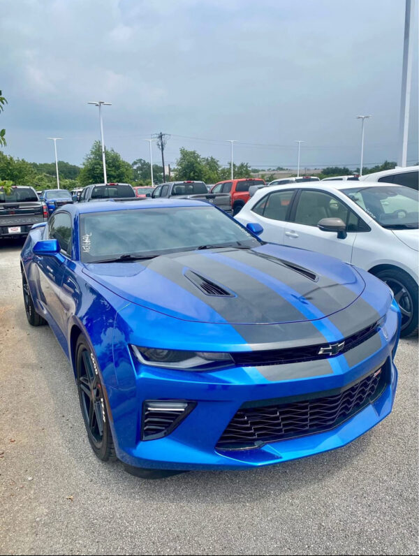 2016 Chevrolet Camaro 2SS - Image 2