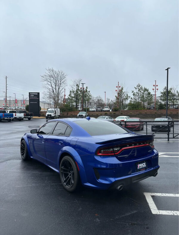 2022 DODGE CHARGER HELLCAT - Image 11