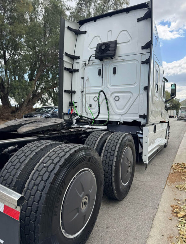 2023 FREIGHTLINER CASCADIA - Image 6